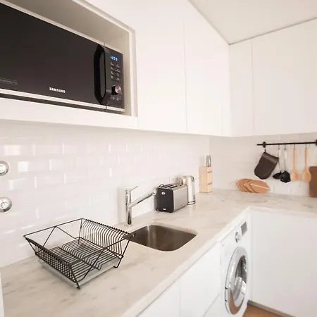 Vale Quiet And Comfortable Apartment