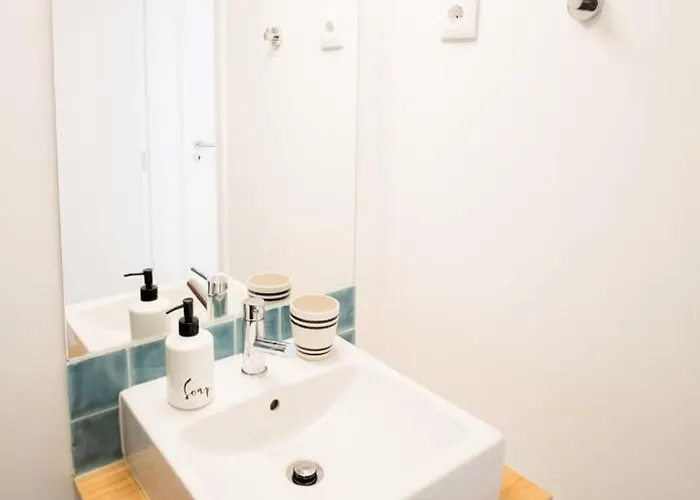 Vale Quiet And Comfortable Apartment *